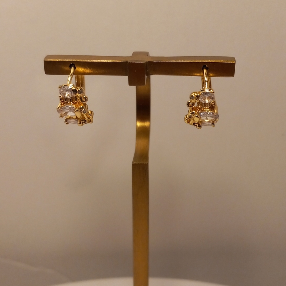 Hope Drop Earring Elephant With Zircon Gold Layered/Oro Laminado NWOT - Picture 3 of 15